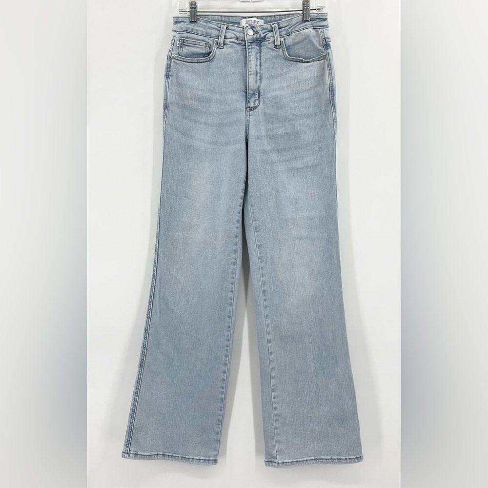 Judy Blue High Rise Straight Fit Light Wash Denim Jeans 11/30